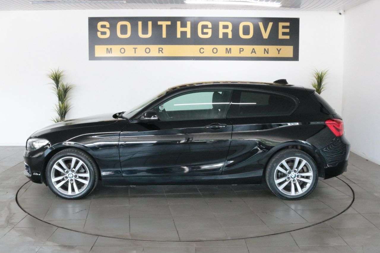 A 2018 BMW 1 SERIES 1.5 118i Sport Hatchback 3dr Petrol Manual Euro 6 (s/s) (136 ps) * EXTENDED A 2018 BMW 1 SERIES 1.5 118i Sport Hatchback 3dr Petrol Manual Euro 6 (s/s) (136 ps) * EXTENDED