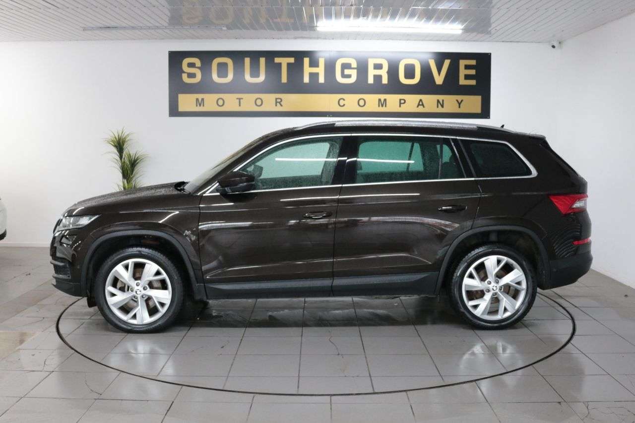 A 2017 SKODA KODIAQ 2.0 TSI Edition SUV 5dr Petrol DSG 4WD Euro 6 (s/s) (5 Seat) (180 ps) ** EX A 2017 SKODA KODIAQ 2.0 TSI Edition SUV 5dr Petrol DSG 4WD Euro 6 (s/s) (5 Seat) (180 ps) ** EX