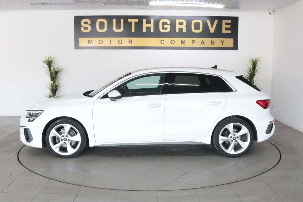 A 2021 AUDI A3 1.0 TFSI 30 S line Sportback 5dr Petrol Manual Euro 6 (s/s) (110 ps) ** EXT A 2021 AUDI A3 1.0 TFSI 30 S line Sportback 5dr Petrol Manual Euro 6 (s/s) (110 ps) ** EXT