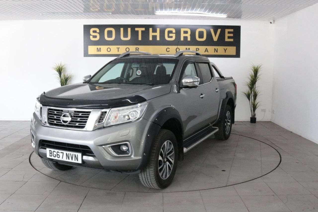 A 2017 NISSAN NAVARA 2.3 dCi Tekna Pickup Double Cab 4dr Diesel Auto 4WD Euro 6 (190 ps) ** EXTE A 2017 NISSAN NAVARA 2.3 dCi Tekna Pickup Double Cab 4dr Diesel Auto 4WD Euro 6 (190 ps) ** EXTE