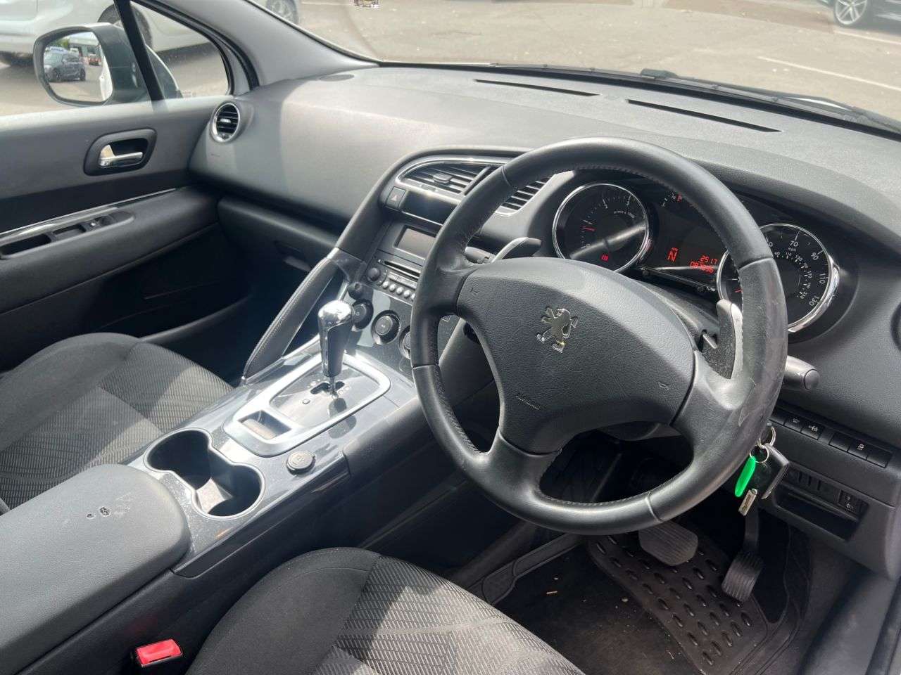 2013 PEUGEOT 3008 2013 PEUGEOT 3008