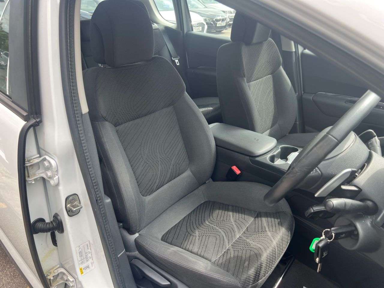 2013 PEUGEOT 3008 2013 PEUGEOT 3008
