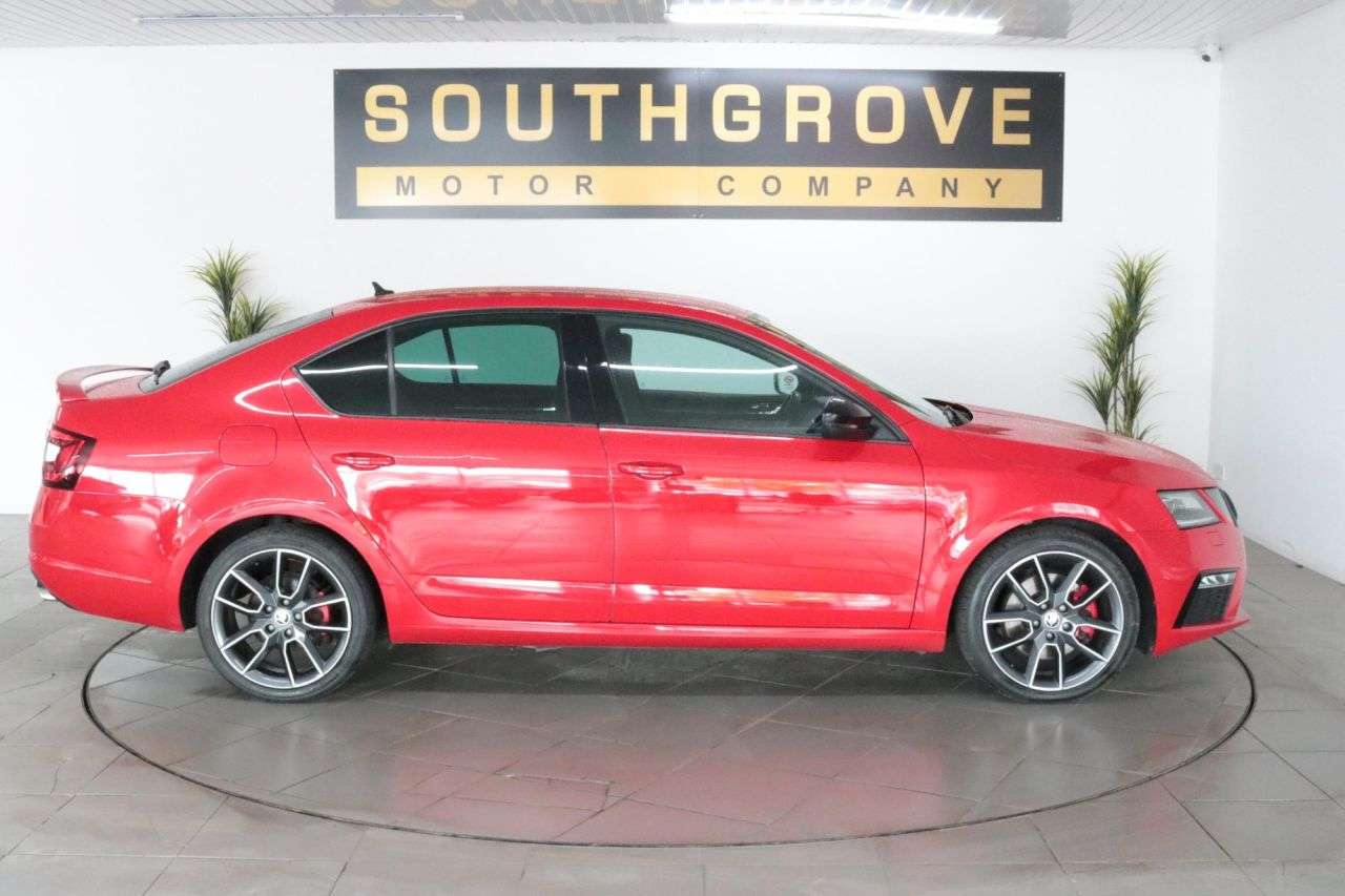 A 2017 SKODA OCTAVIA 2.0 TDI vRS Hatchback 5dr Diesel Manual Euro 6 (s/s) (184 ps) A 2017 SKODA OCTAVIA 2.0 TDI vRS Hatchback 5dr Diesel Manual Euro 6 (s/s) (184 ps)