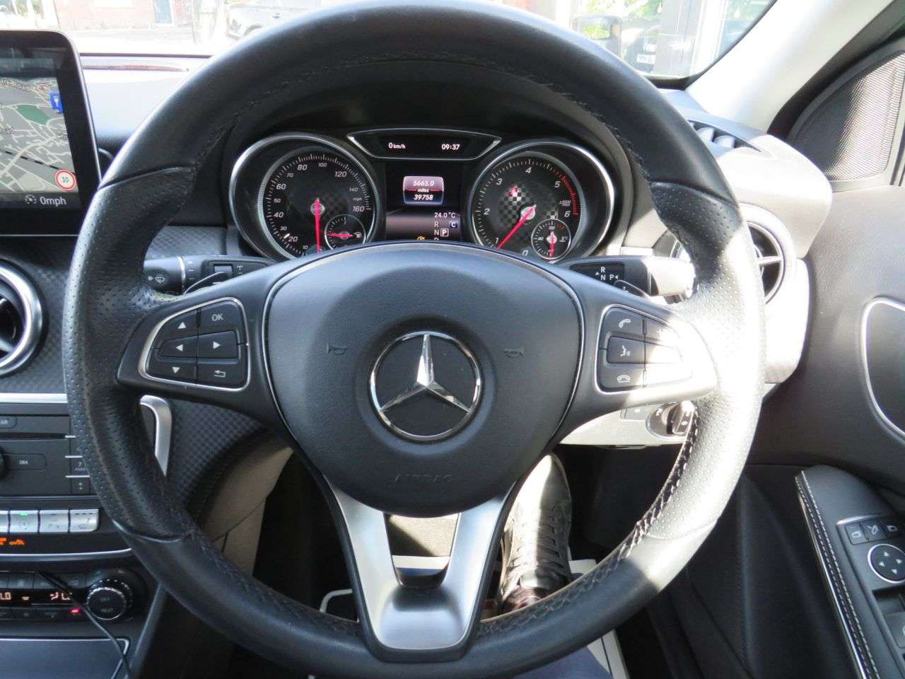 2017 MERCEDES-BENZ A CLASS 2017 MERCEDES-BENZ A CLASS