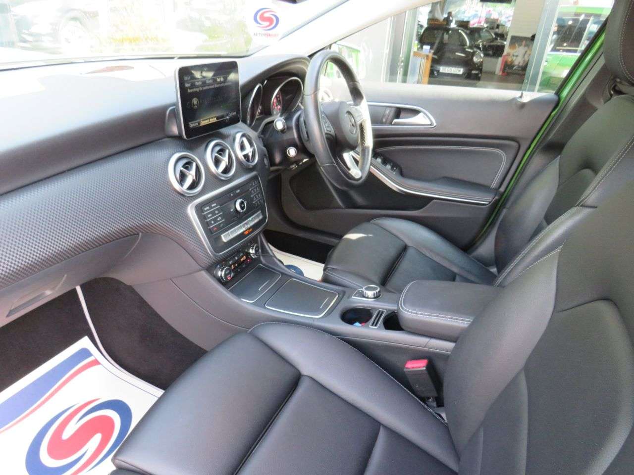 2017 MERCEDES-BENZ A CLASS 2017 MERCEDES-BENZ A CLASS