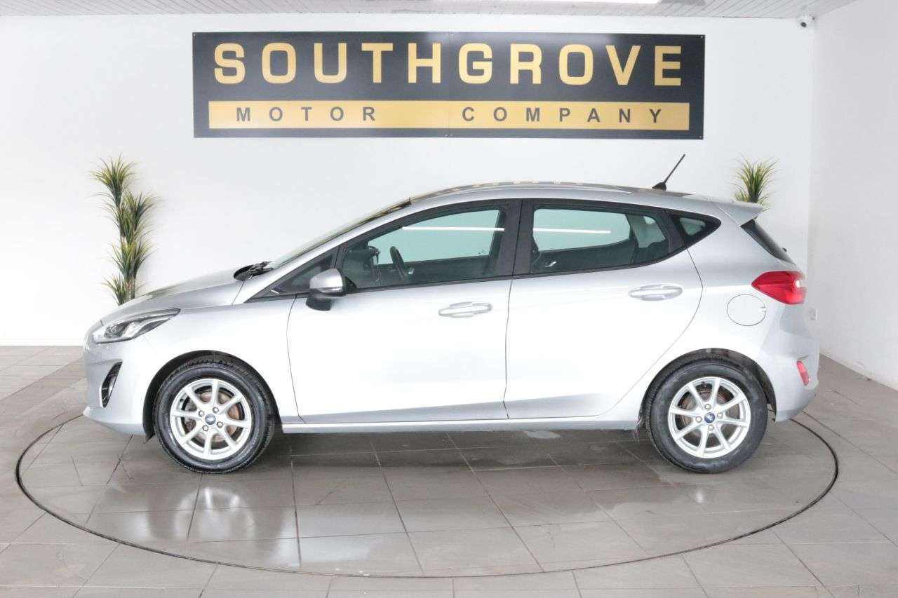 A 2018 FORD FIESTA 1.1 Ti-VCT Zetec Hatchback 5dr Petrol Manual Euro 6 (s/s) (85 ps) * EXTENDE A 2018 FORD FIESTA 1.1 Ti-VCT Zetec Hatchback 5dr Petrol Manual Euro 6 (s/s) (85 ps) * EXTENDE