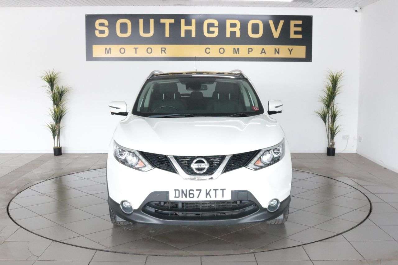 A 2017 NISSAN QASHQAI 1.6 dCi Tekna SUV 5dr Diesel Manual 4WD Euro 6 (s/s) (130 ps) * EXTENDED WA A 2017 NISSAN QASHQAI 1.6 dCi Tekna SUV 5dr Diesel Manual 4WD Euro 6 (s/s) (130 ps) * EXTENDED WA