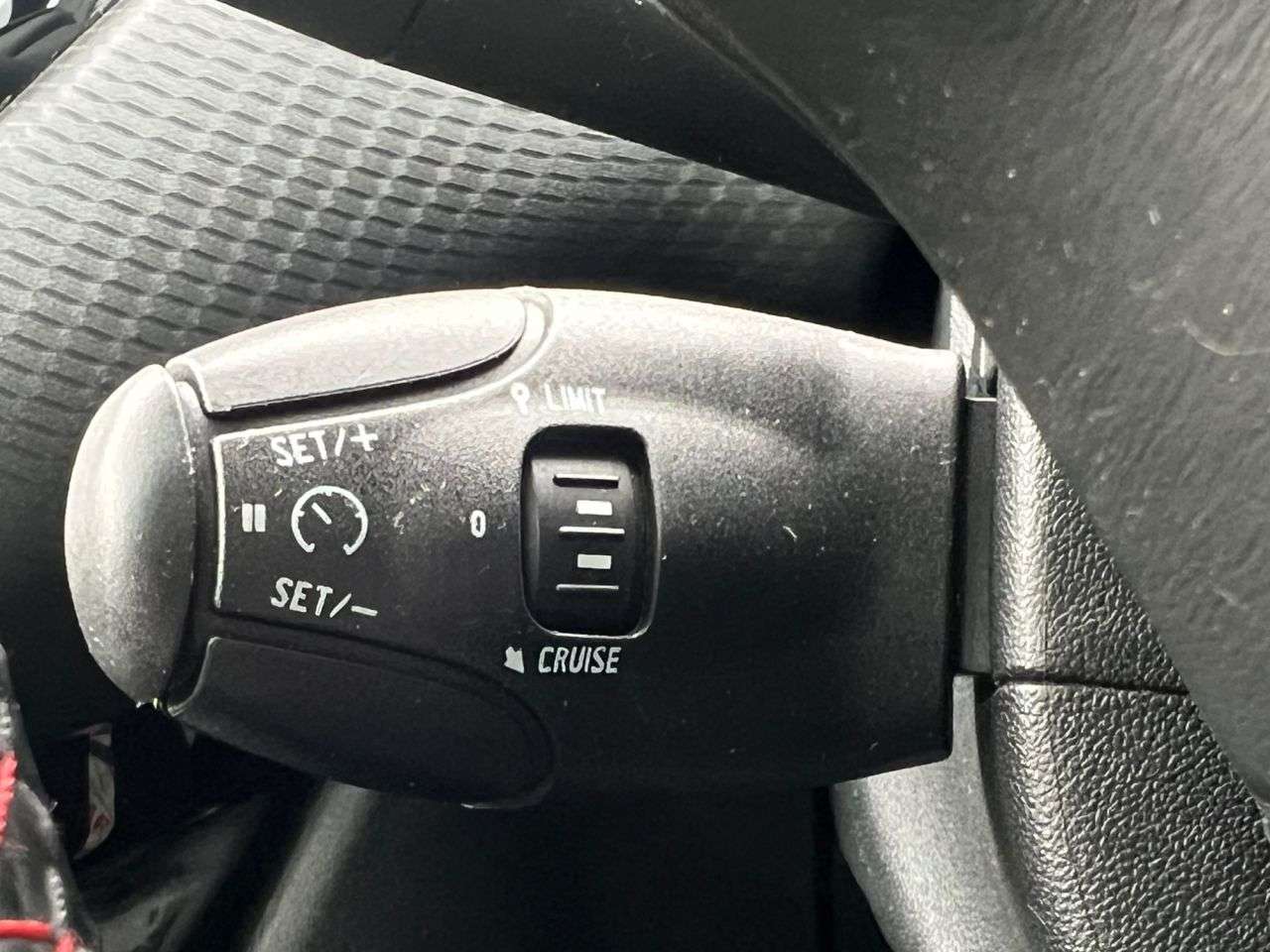 2016 PEUGEOT 2008 2016 PEUGEOT 2008