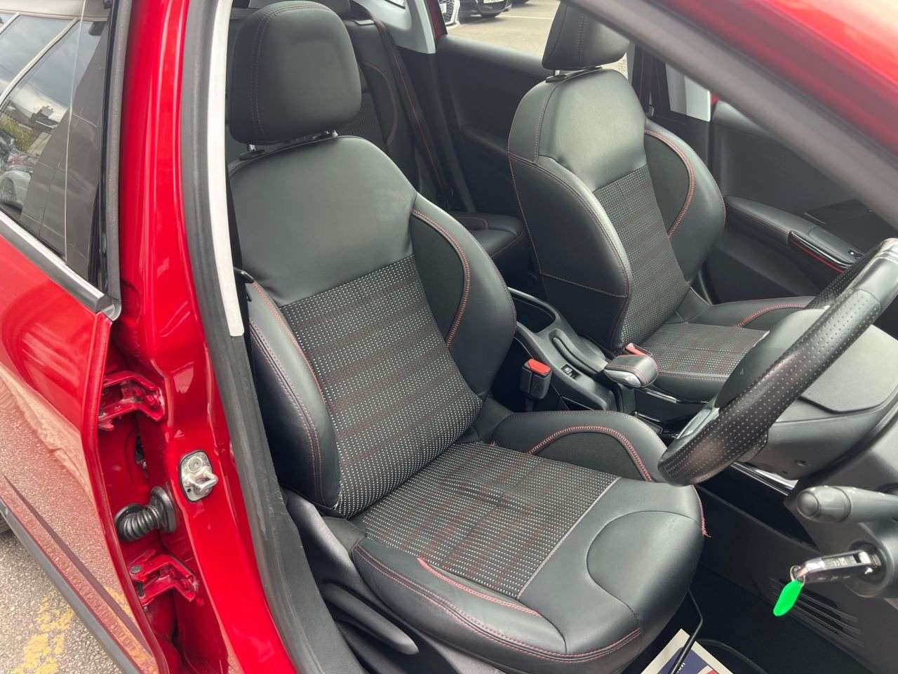 2016 PEUGEOT 2008 2016 PEUGEOT 2008