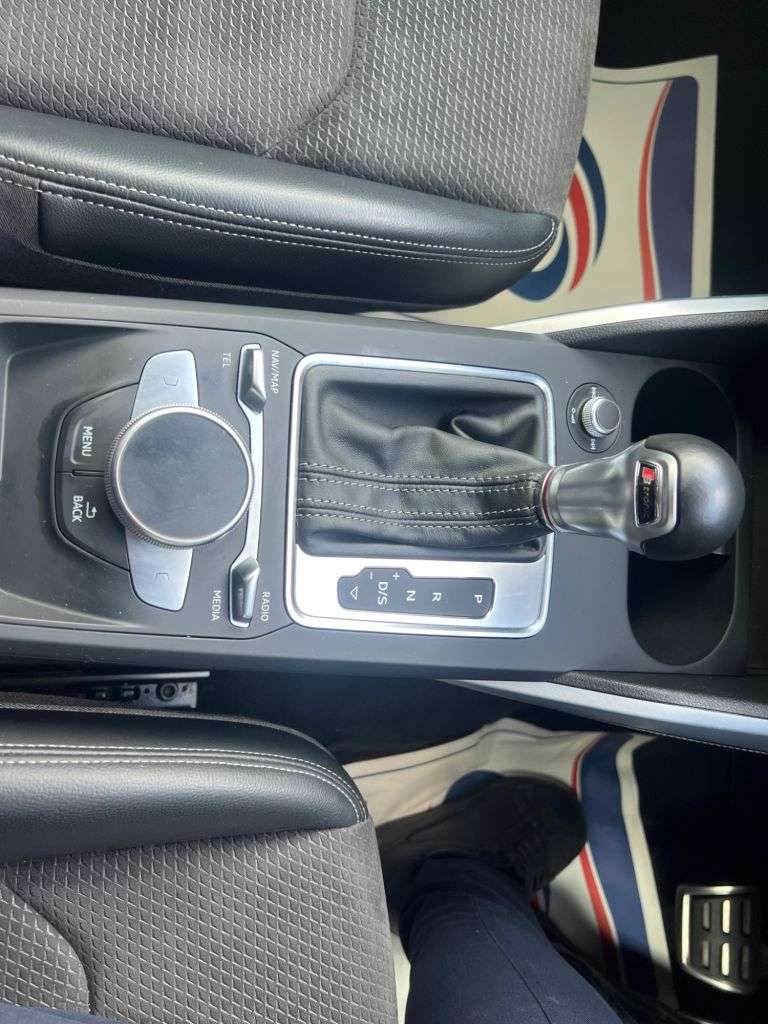 2020 AUDI SQ2 2020 AUDI SQ2