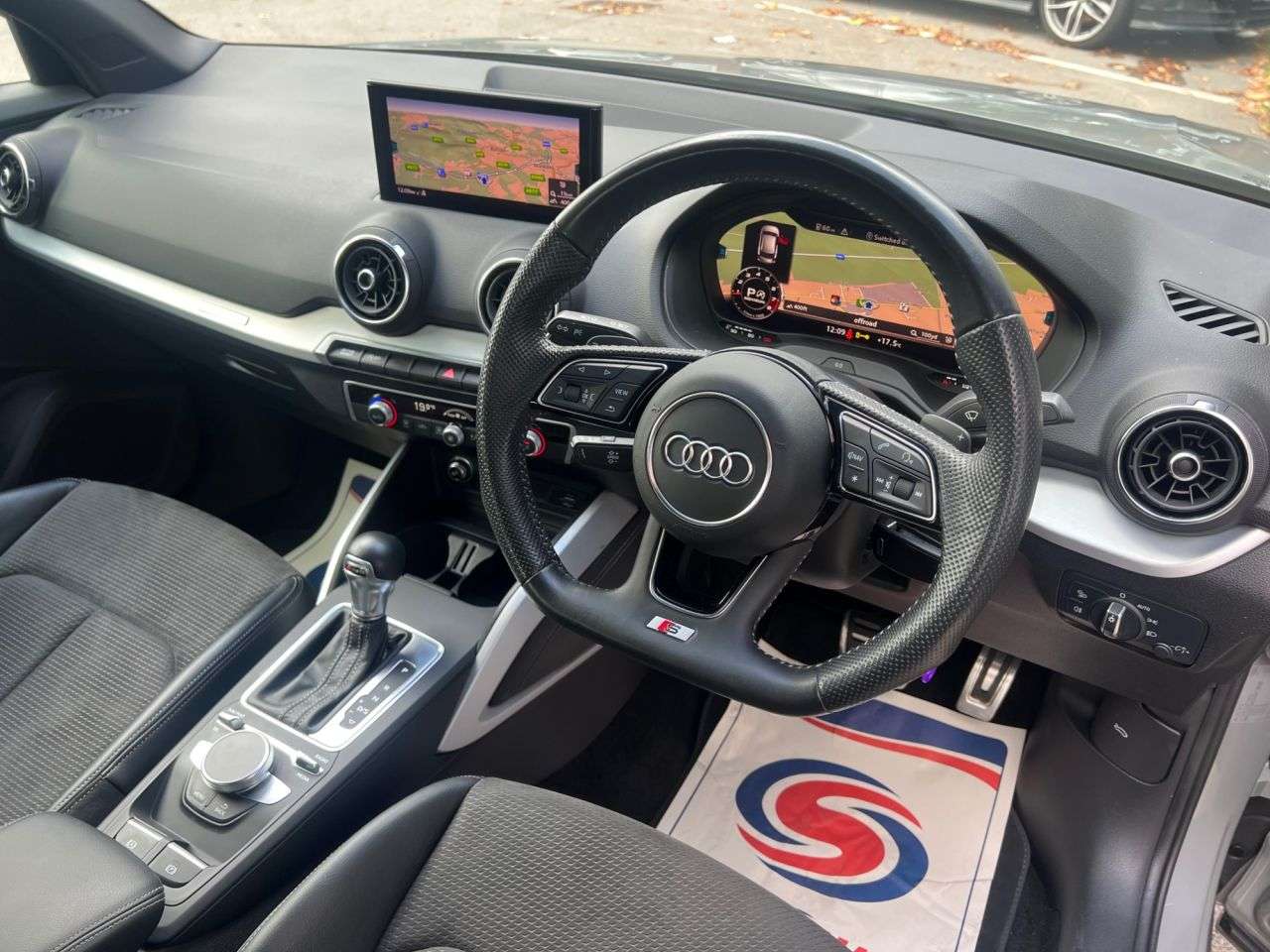 2020 AUDI SQ2 2020 AUDI SQ2