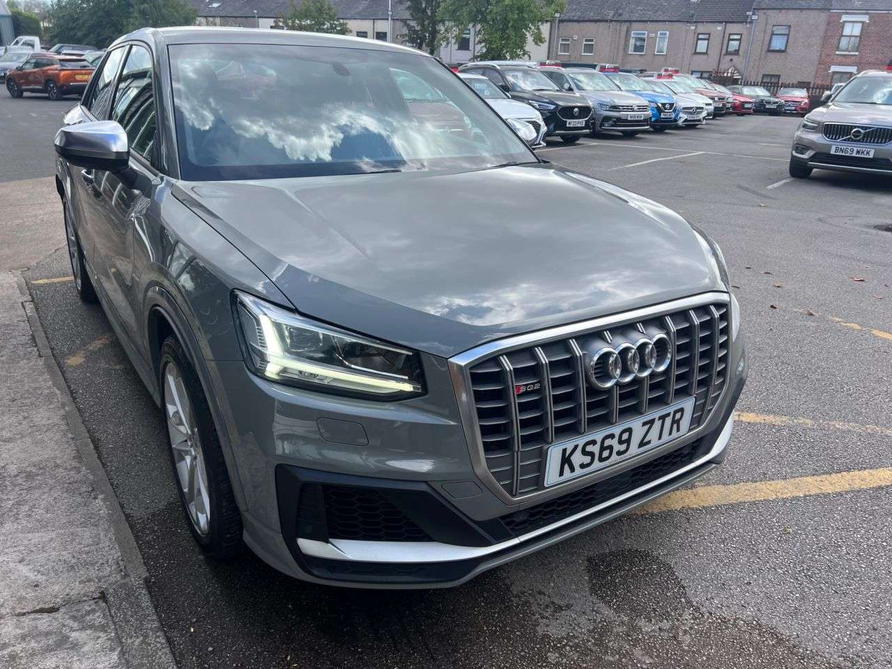 2020 AUDI SQ2 2020 AUDI SQ2
