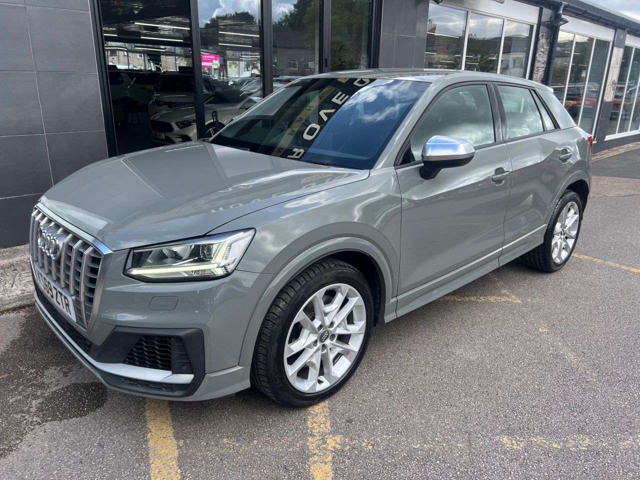 2020 AUDI SQ2 2020 AUDI SQ2