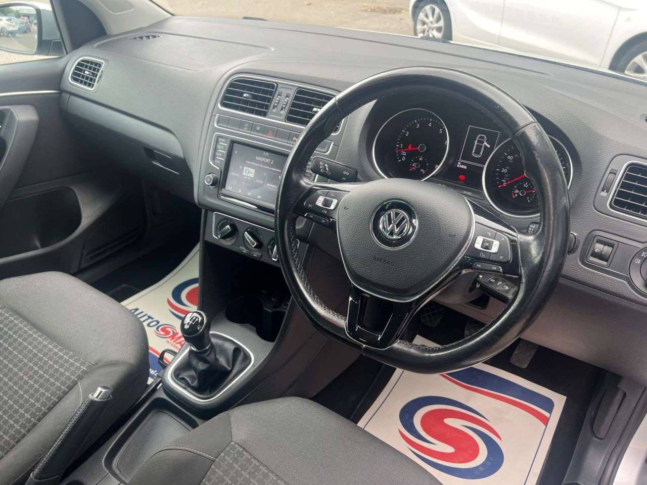 2017 VOLKSWAGEN POLO 2017 VOLKSWAGEN POLO