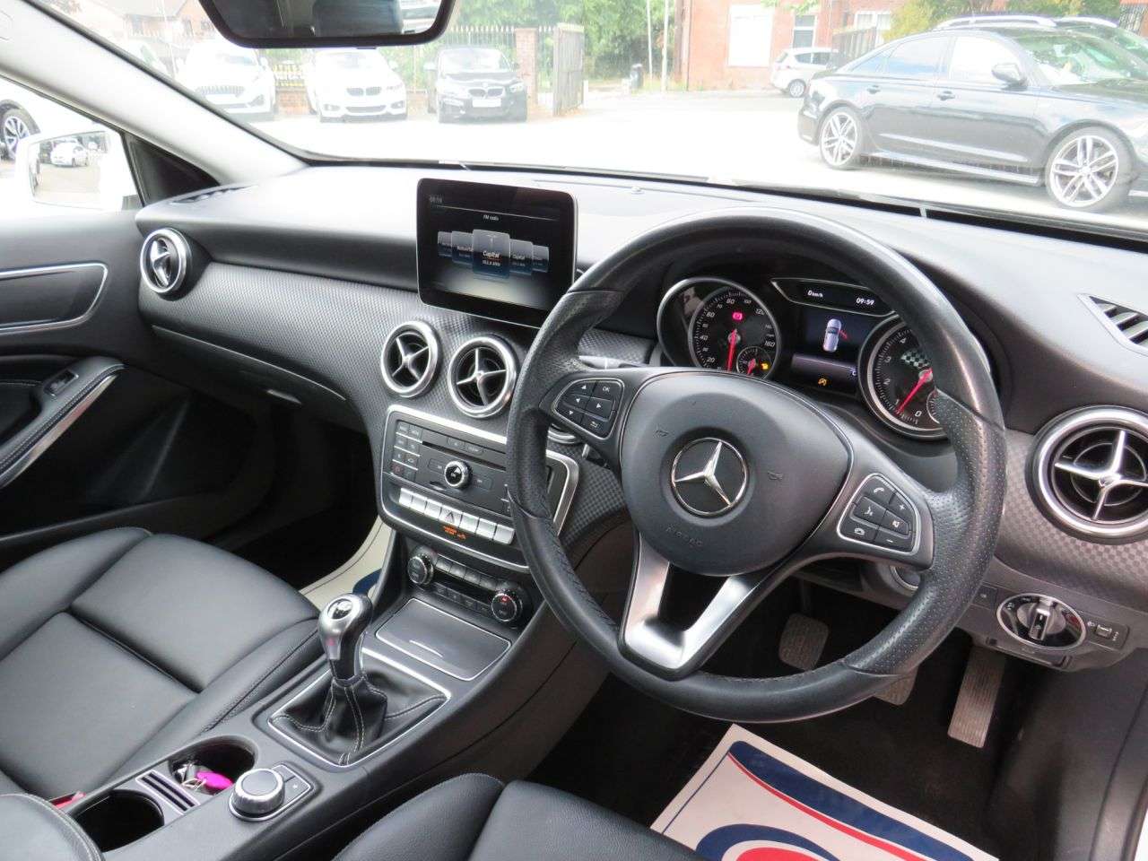 2017 MERCEDES-BENZ A CLASS 2017 MERCEDES-BENZ A CLASS