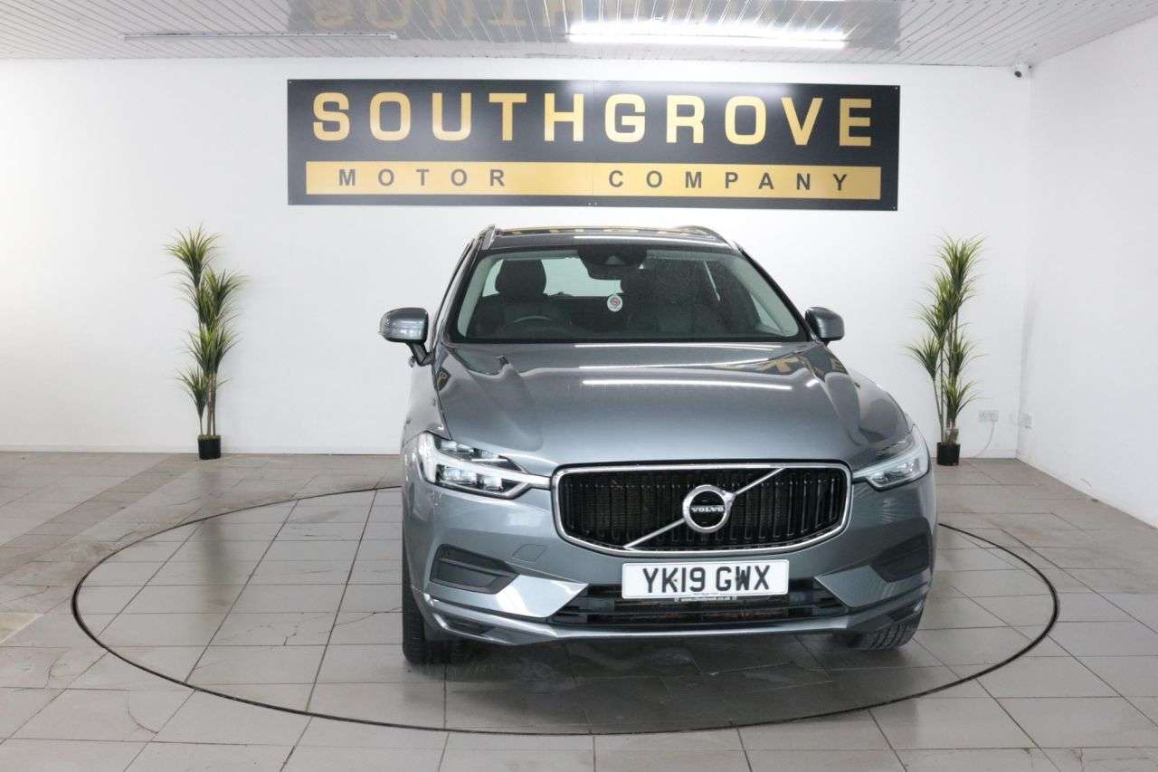 A 2019 VOLVO XC60 2.0 T5 Momentum SUV 5dr Petrol Auto AWD Euro 6 (s/s) (250 ps) ** EXTENDED W A 2019 VOLVO XC60 2.0 T5 Momentum SUV 5dr Petrol Auto AWD Euro 6 (s/s) (250 ps) ** EXTENDED W