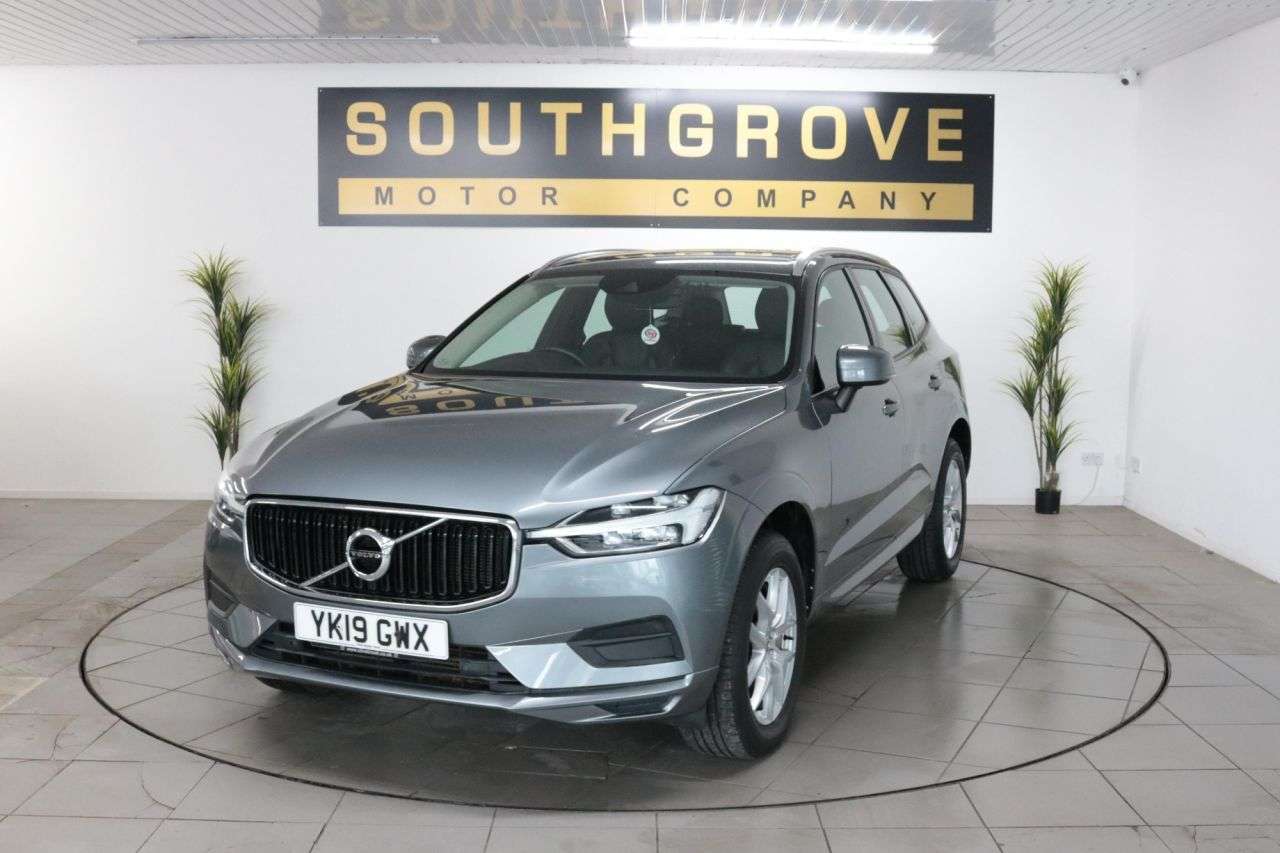 A 2019 VOLVO XC60 2.0 T5 Momentum SUV 5dr Petrol Auto AWD Euro 6 (s/s) (250 ps) ** EXTENDED W A 2019 VOLVO XC60 2.0 T5 Momentum SUV 5dr Petrol Auto AWD Euro 6 (s/s) (250 ps) ** EXTENDED W
