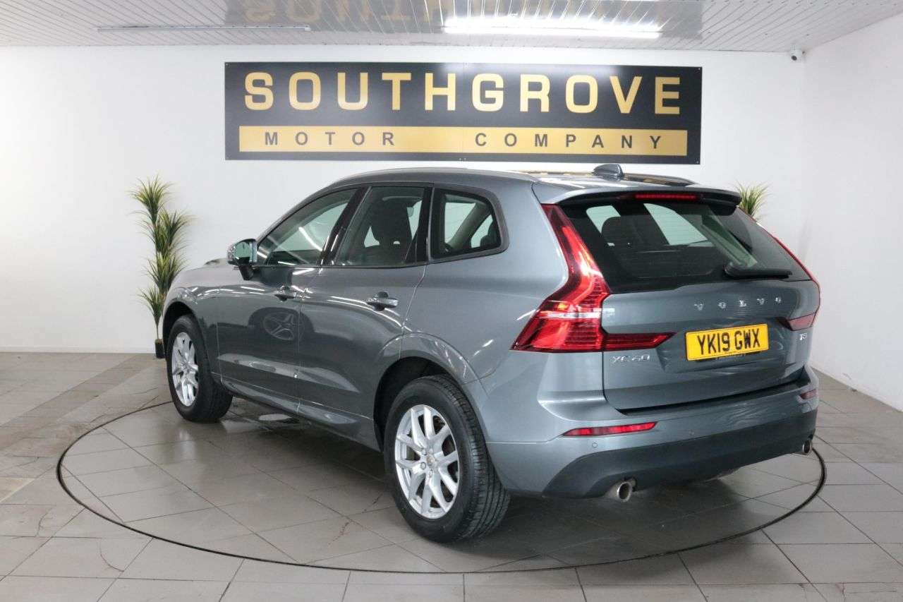 A 2019 VOLVO XC60 2.0 T5 Momentum SUV 5dr Petrol Auto AWD Euro 6 (s/s) (250 ps) ** EXTENDED W A 2019 VOLVO XC60 2.0 T5 Momentum SUV 5dr Petrol Auto AWD Euro 6 (s/s) (250 ps) ** EXTENDED W