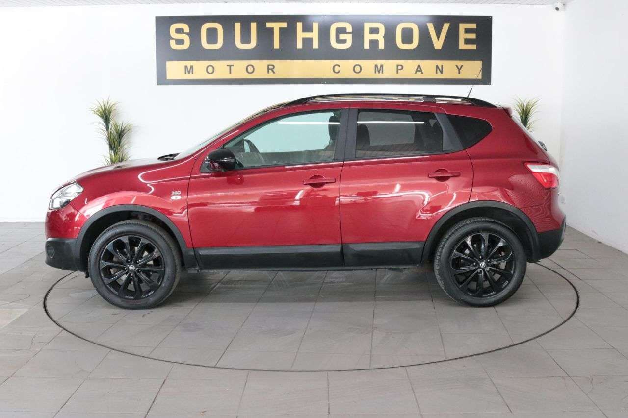 A 2013 NISSAN QASHQAI 1.6 360 SUV 5dr Petrol Manual 2WD Euro 5 (117 ps) ** EXTENDED WARRANTIES AV A 2013 NISSAN QASHQAI 1.6 360 SUV 5dr Petrol Manual 2WD Euro 5 (117 ps) ** EXTENDED WARRANTIES AV