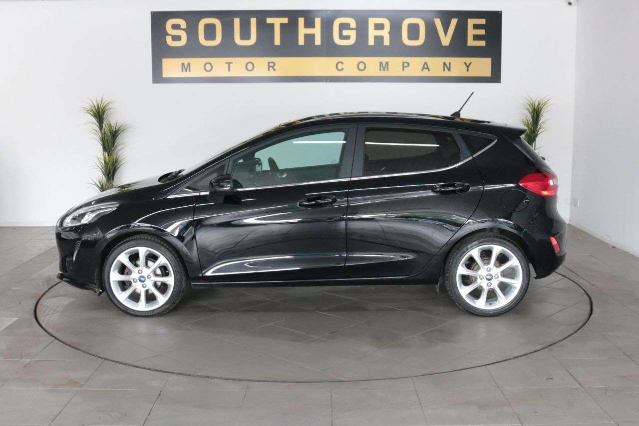 A 2018 FORD FIESTA 1.0T EcoBoost Titanium Hatchback 5dr Petrol Manual Euro 6 (s/s) (100 ps) * A 2018 FORD FIESTA 1.0T EcoBoost Titanium Hatchback 5dr Petrol Manual Euro 6 (s/s) (100 ps) *