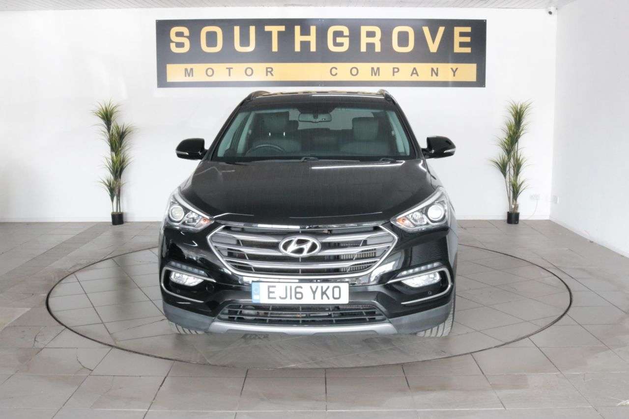 A 2016 HYUNDAI SANTA FE 2.2 CRDi Blue Drive Premium SUV 5dr Diesel Auto 4WD Euro 6 (s/s) (7 Seat) ( A 2016 HYUNDAI SANTA FE 2.2 CRDi Blue Drive Premium SUV 5dr Diesel Auto 4WD Euro 6 (s/s) (7 Seat) (