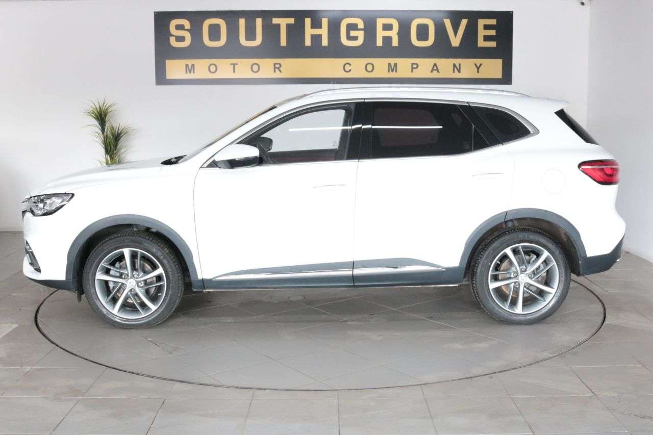 A 2022 MG MG HS 1.5 T-GDI Exclusive SUV 5dr Petrol Manual Euro 6 (s/s) (162 ps) ** EXTENDED A 2022 MG MG HS 1.5 T-GDI Exclusive SUV 5dr Petrol Manual Euro 6 (s/s) (162 ps) ** EXTENDED