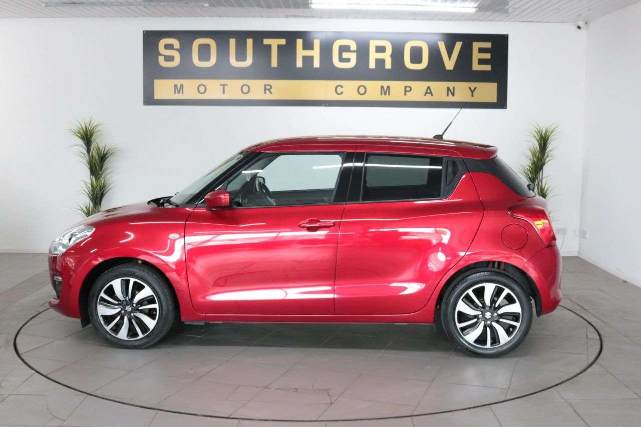 A 2020 SUZUKI SWIFT 1.2 Dualjet MHEV SZ-T Hatchback 5dr Petrol Hybrid Manual Euro 6 (s/s) (90 p A 2020 SUZUKI SWIFT 1.2 Dualjet MHEV SZ-T Hatchback 5dr Petrol Hybrid Manual Euro 6 (s/s) (90 p