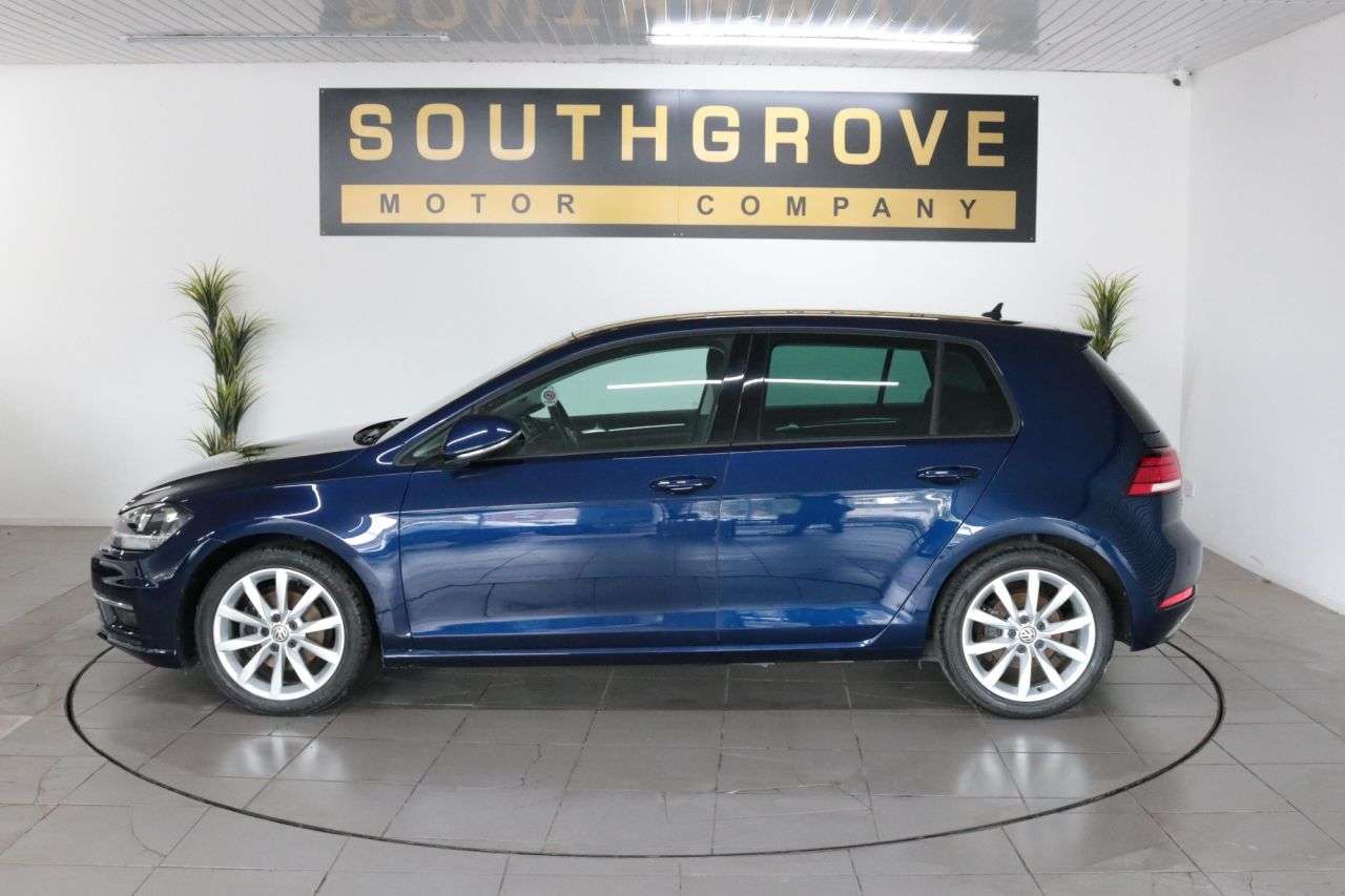 A 2017 VOLKSWAGEN GOLF 1.5 TSI EVO GT Hatchback 5dr Petrol Manual Euro 6 (s/s) (150 ps) * EXTENDED A 2017 VOLKSWAGEN GOLF 1.5 TSI EVO GT Hatchback 5dr Petrol Manual Euro 6 (s/s) (150 ps) * EXTENDED