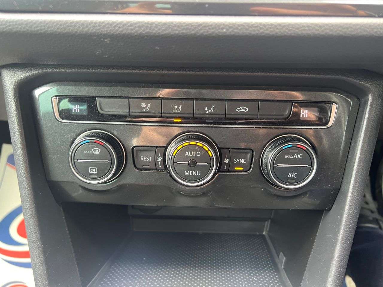 2017 VOLKSWAGEN TIGUAN 2017 VOLKSWAGEN TIGUAN