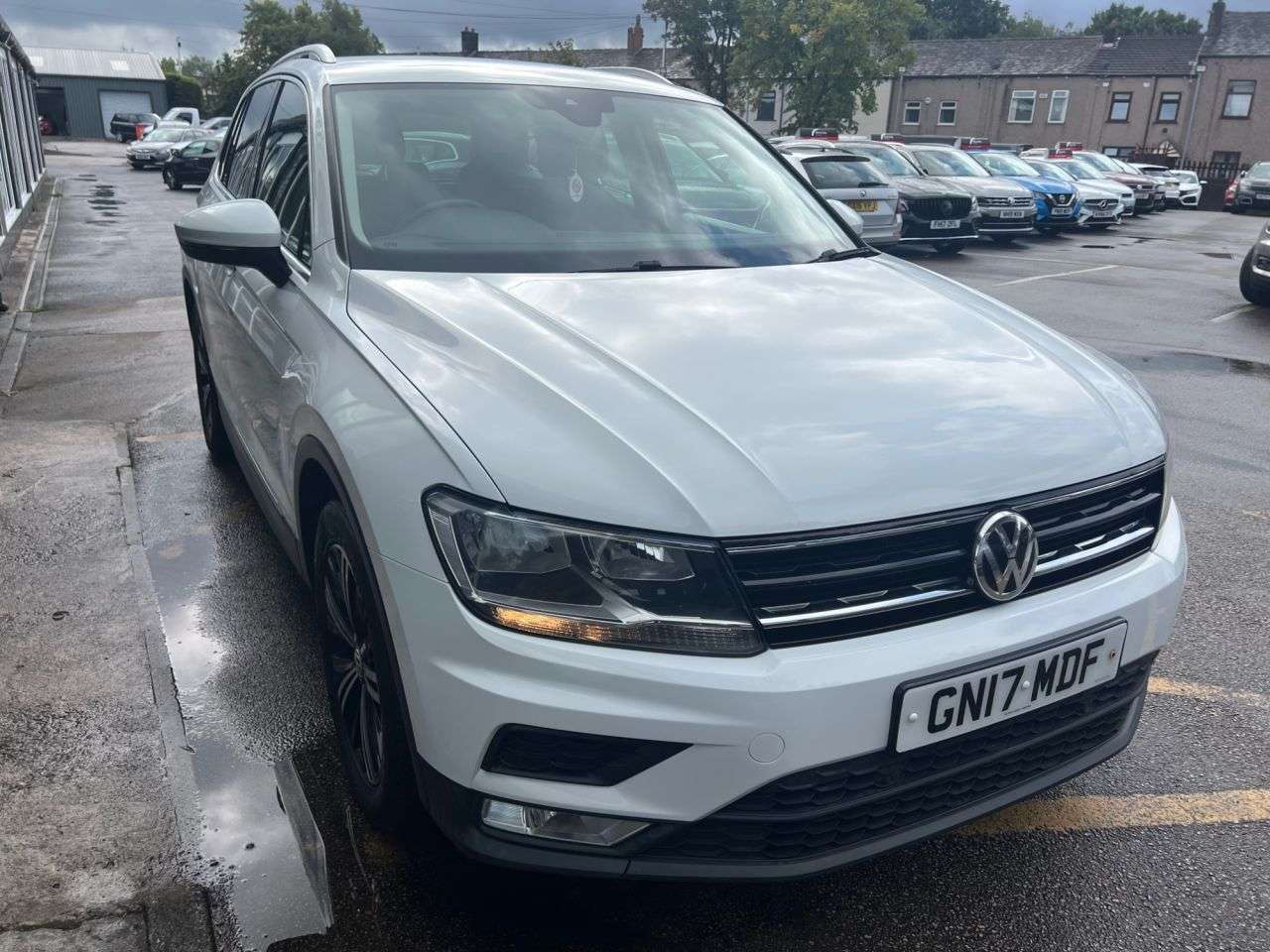 2017 VOLKSWAGEN TIGUAN 2017 VOLKSWAGEN TIGUAN
