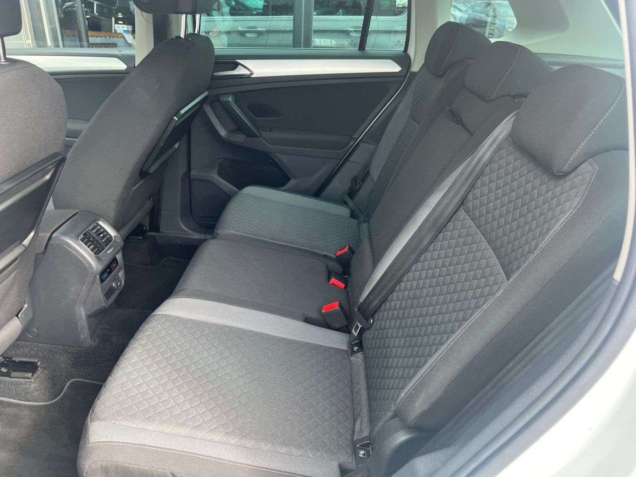 2017 VOLKSWAGEN TIGUAN 2017 VOLKSWAGEN TIGUAN