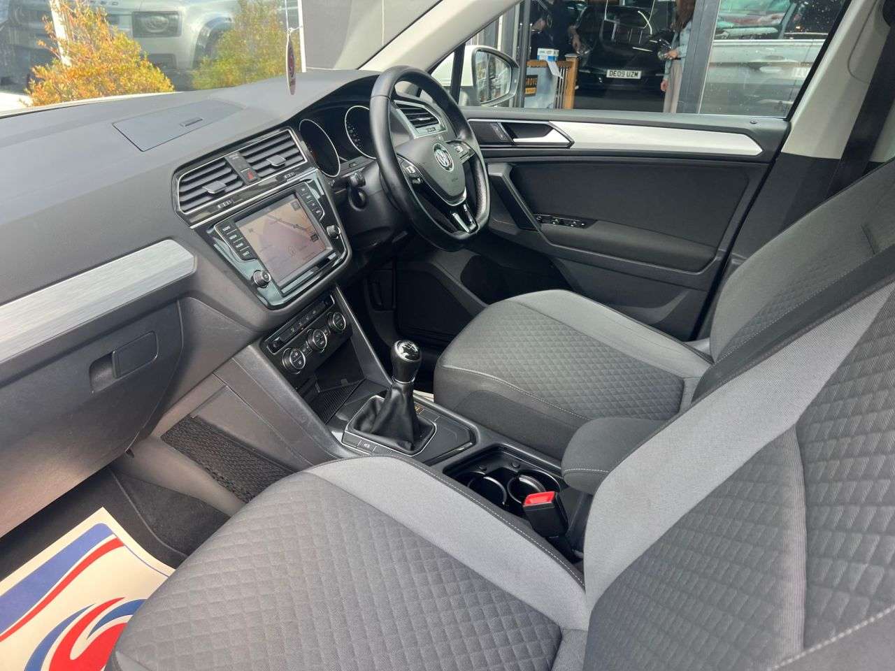 2017 VOLKSWAGEN TIGUAN 2017 VOLKSWAGEN TIGUAN