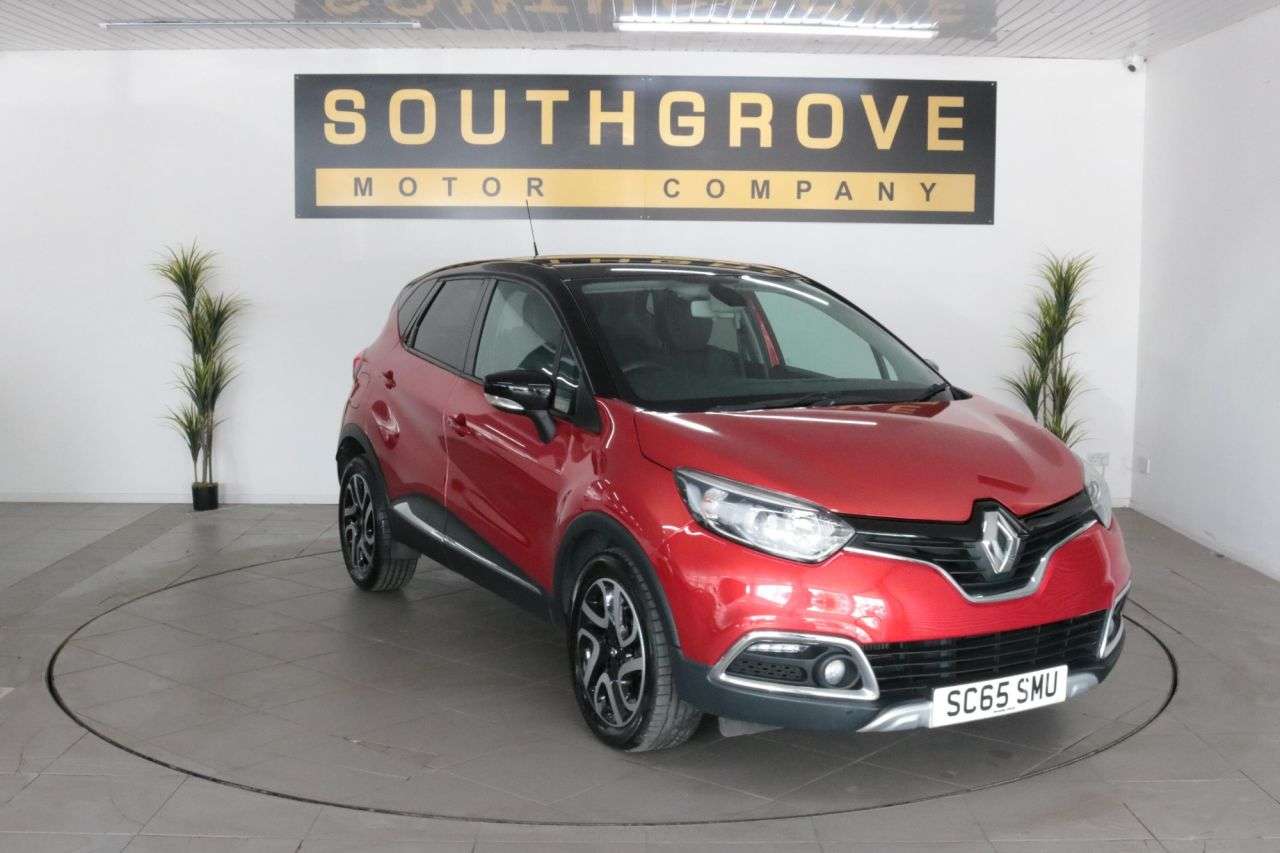 A 2015 RENAULT CAPTUR 1.5 dCi ENERGY Signature Nav SUV 5dr Diesel Manual Euro 6 (s/s) (90 ps) ** A 2015 RENAULT CAPTUR 1.5 dCi ENERGY Signature Nav SUV 5dr Diesel Manual Euro 6 (s/s) (90 ps) **