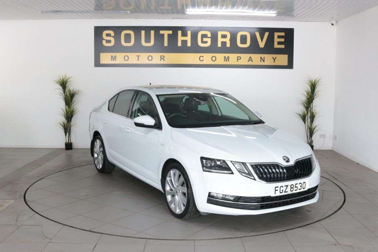 A 2017 SKODA OCTAVIA 2.0 TDI Laurin & Klement Hatchback 5dr Diesel DSG Euro 6 (s/s) (150 ps) *** A 2017 SKODA OCTAVIA 2.0 TDI Laurin & Klement Hatchback 5dr Diesel DSG Euro 6 (s/s) (150 ps) ***