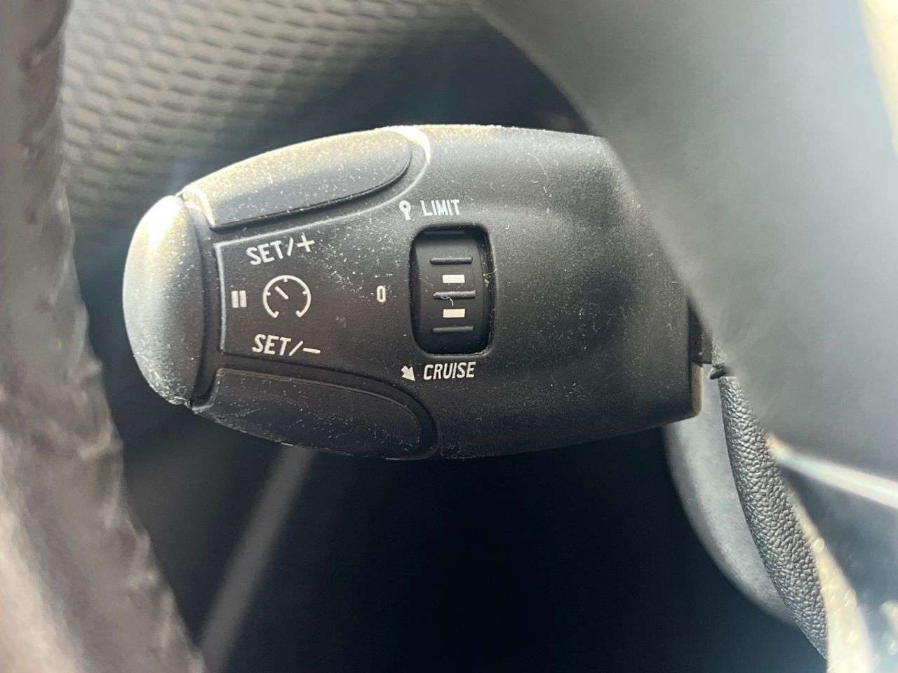 2016 PEUGEOT 2008 2016 PEUGEOT 2008