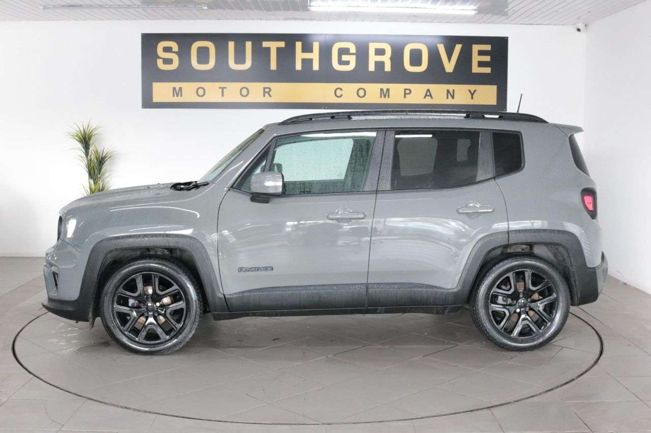A 2021 JEEP RENEGADE 1.0 GSE T3 Night Eagle SUV 5dr Petrol Manual Euro 6 (s/s) (120 ps) * EXTEND A 2021 JEEP RENEGADE 1.0 GSE T3 Night Eagle SUV 5dr Petrol Manual Euro 6 (s/s) (120 ps) * EXTEND