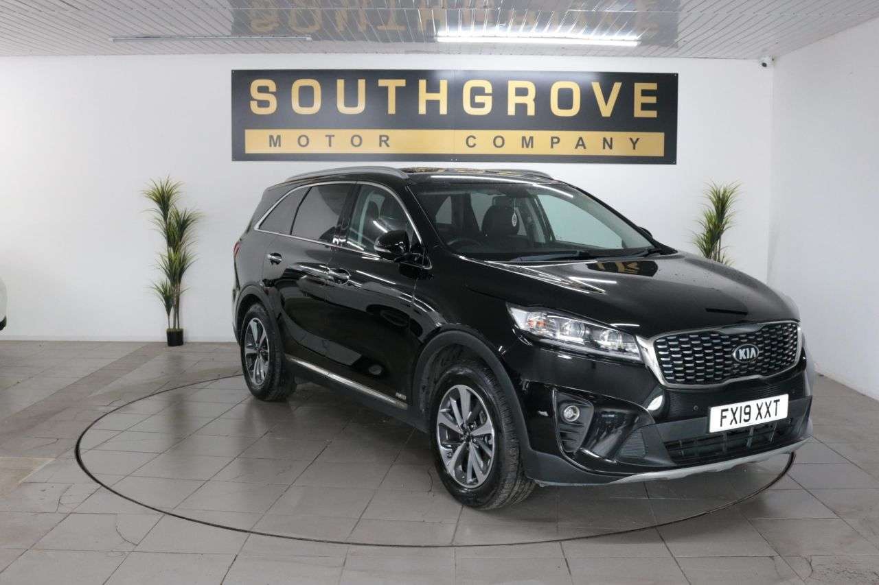 A 2019 KIA SORENTO 2.2 CRDi KX-2 SUV 5dr Diesel Manual AWD Euro 6 (s/s) (197 bhp) ** EXTENDED A 2019 KIA SORENTO 2.2 CRDi KX-2 SUV 5dr Diesel Manual AWD Euro 6 (s/s) (197 bhp) ** EXTENDED