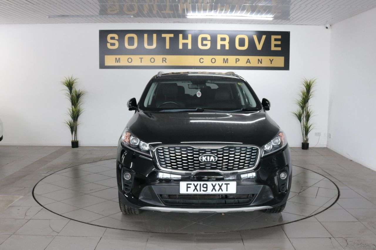 A 2019 KIA SORENTO 2.2 CRDi KX-2 SUV 5dr Diesel Manual AWD Euro 6 (s/s) (197 bhp) ** EXTENDED A 2019 KIA SORENTO 2.2 CRDi KX-2 SUV 5dr Diesel Manual AWD Euro 6 (s/s) (197 bhp) ** EXTENDED