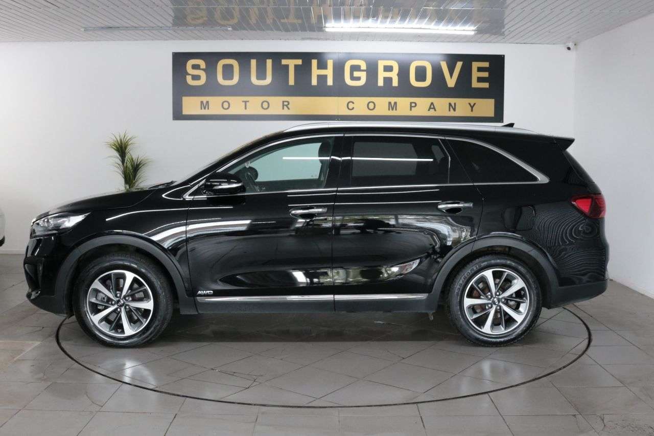 A 2019 KIA SORENTO 2.2 CRDi KX-2 SUV 5dr Diesel Manual AWD Euro 6 (s/s) (197 bhp) ** EXTENDED A 2019 KIA SORENTO 2.2 CRDi KX-2 SUV 5dr Diesel Manual AWD Euro 6 (s/s) (197 bhp) ** EXTENDED