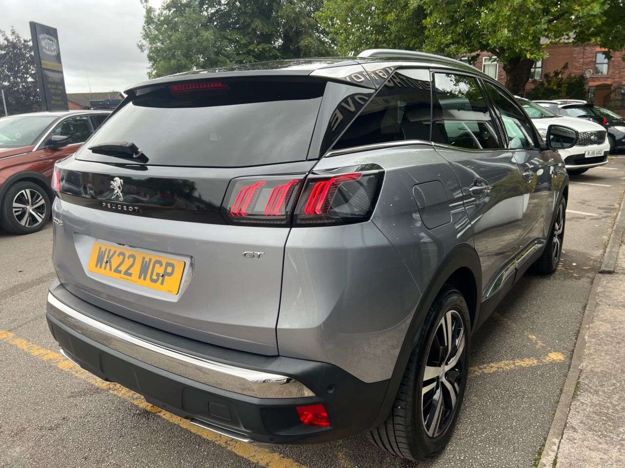 2022 PEUGEOT 3008 2022 PEUGEOT 3008