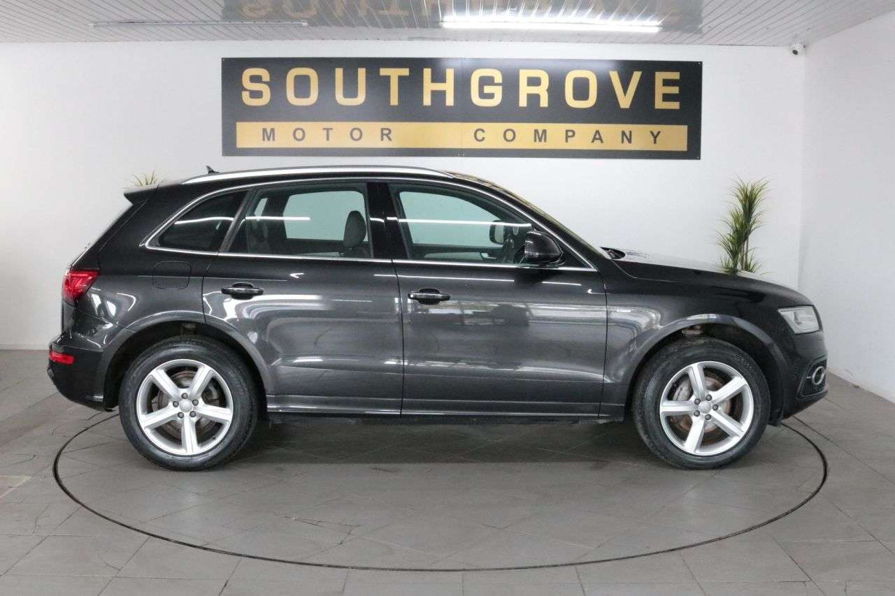 A 2016 AUDI Q5 2.0 TDI S line SUV 5dr Diesel S Tronic quattro Euro 6 (s/s) (190 ps) ** EXT A 2016 AUDI Q5 2.0 TDI S line SUV 5dr Diesel S Tronic quattro Euro 6 (s/s) (190 ps) ** EXT