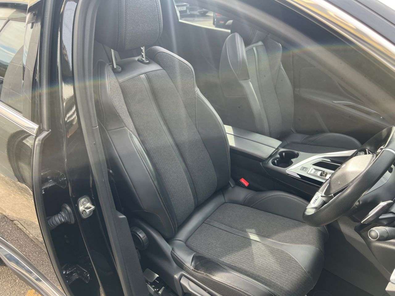 2020 PEUGEOT 3008 2020 PEUGEOT 3008