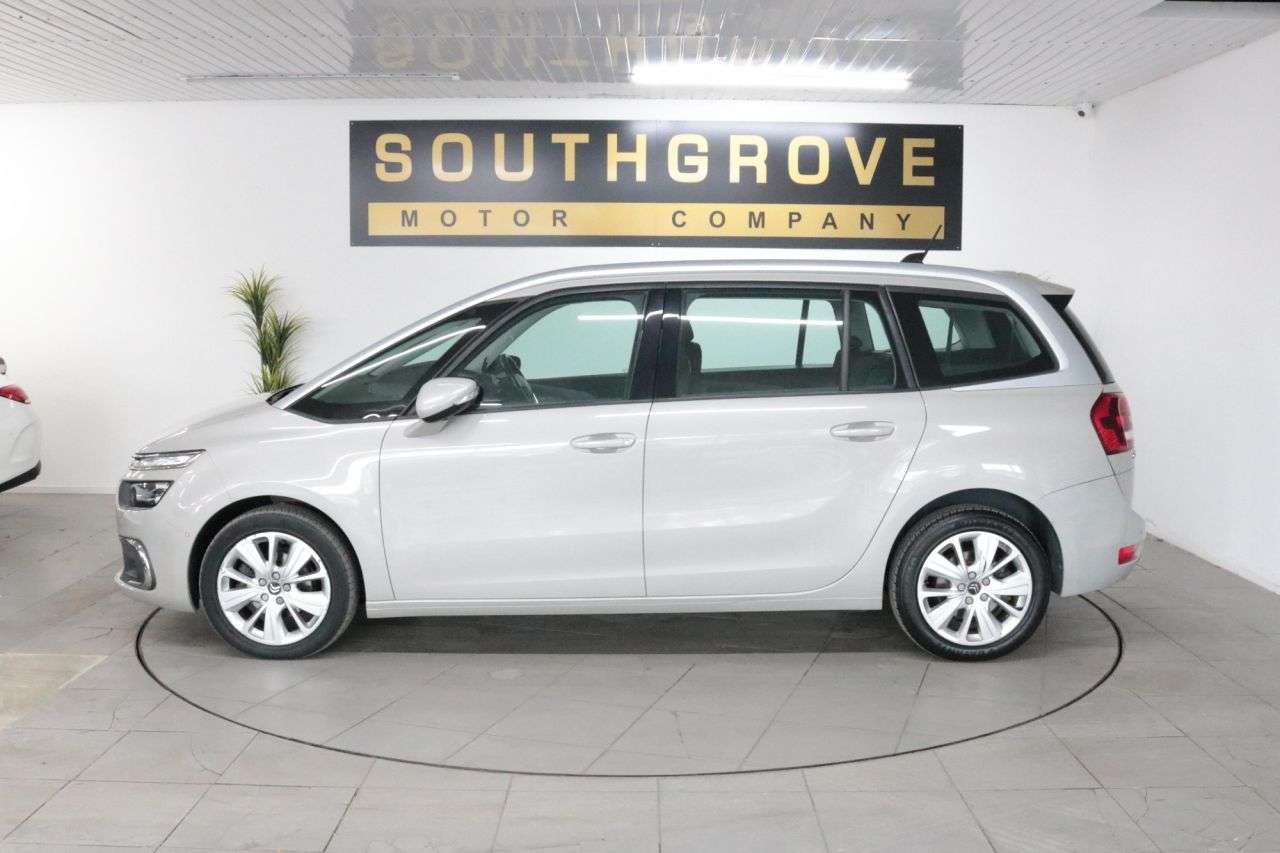 A 2017 CITROEN GRAND C4 PICASSO 1.6 BlueHDi Feel MPV 5dr Diesel EAT6 Euro 6 (s/s) (120 ps) ** EXTENDED WARR A 2017 CITROEN GRAND C4 PICASSO 1.6 BlueHDi Feel MPV 5dr Diesel EAT6 Euro 6 (s/s) (120 ps) ** EXTENDED WARR