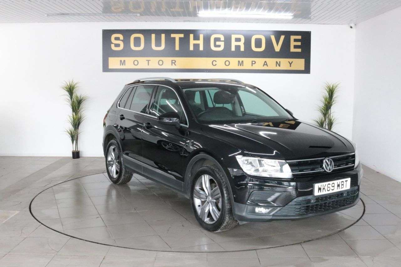 A 2019 VOLKSWAGEN TIGUAN 1.5 TSI EVO Match SUV 5dr Petrol DSG Euro 6 (s/s) (150 ps) ** EXTENDED WARR A 2019 VOLKSWAGEN TIGUAN 1.5 TSI EVO Match SUV 5dr Petrol DSG Euro 6 (s/s) (150 ps) ** EXTENDED WARR