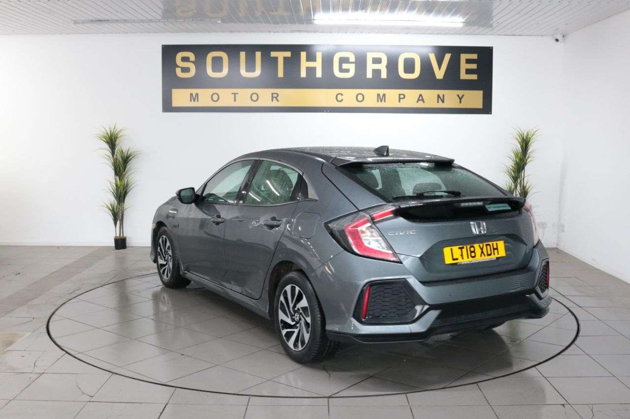 A 2018 HONDA CIVIC 1.6 i-DTEC SE Hatchback 5dr Diesel Manual Euro 6 (s/s) (120 ps) ** EXTENDED A 2018 HONDA CIVIC 1.6 i-DTEC SE Hatchback 5dr Diesel Manual Euro 6 (s/s) (120 ps) ** EXTENDED