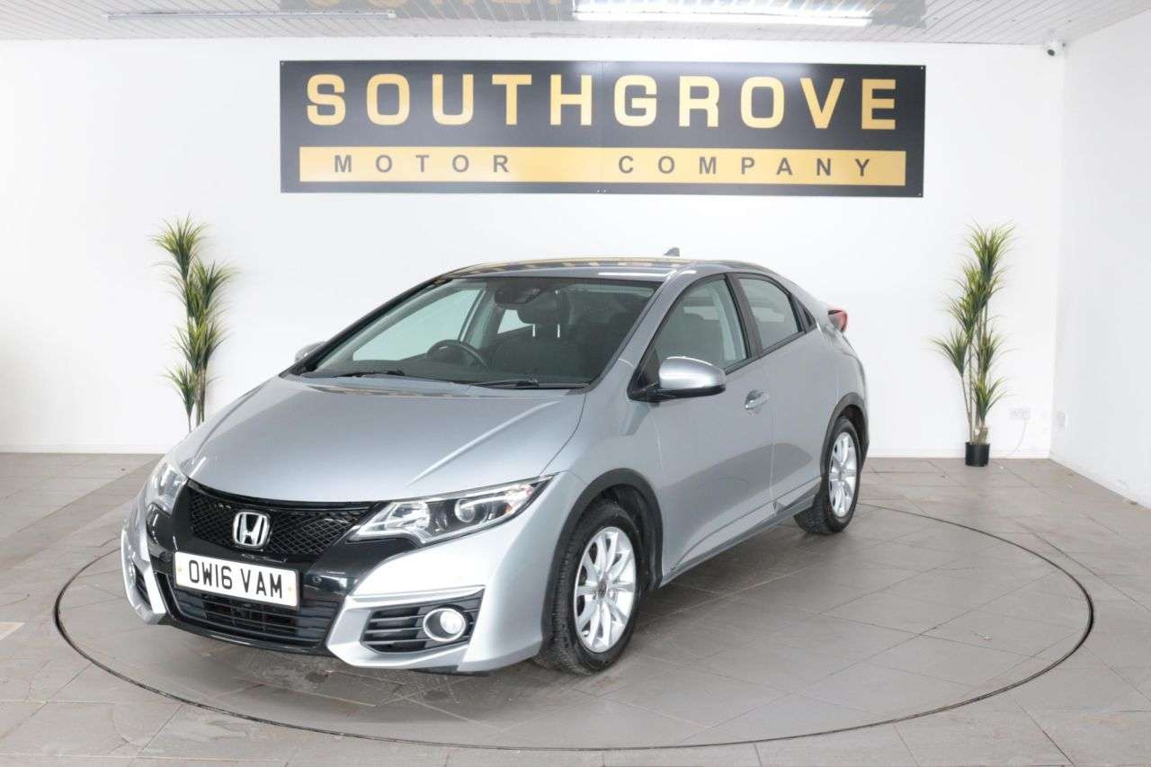 A 2016 HONDA CIVIC 1.6 i-DTEC SE Plus (Navi) Hatchback 5dr Diesel Manual Euro 5 (s/s) (120 ps) A 2016 HONDA CIVIC 1.6 i-DTEC SE Plus (Navi) Hatchback 5dr Diesel Manual Euro 5 (s/s) (120 ps)
