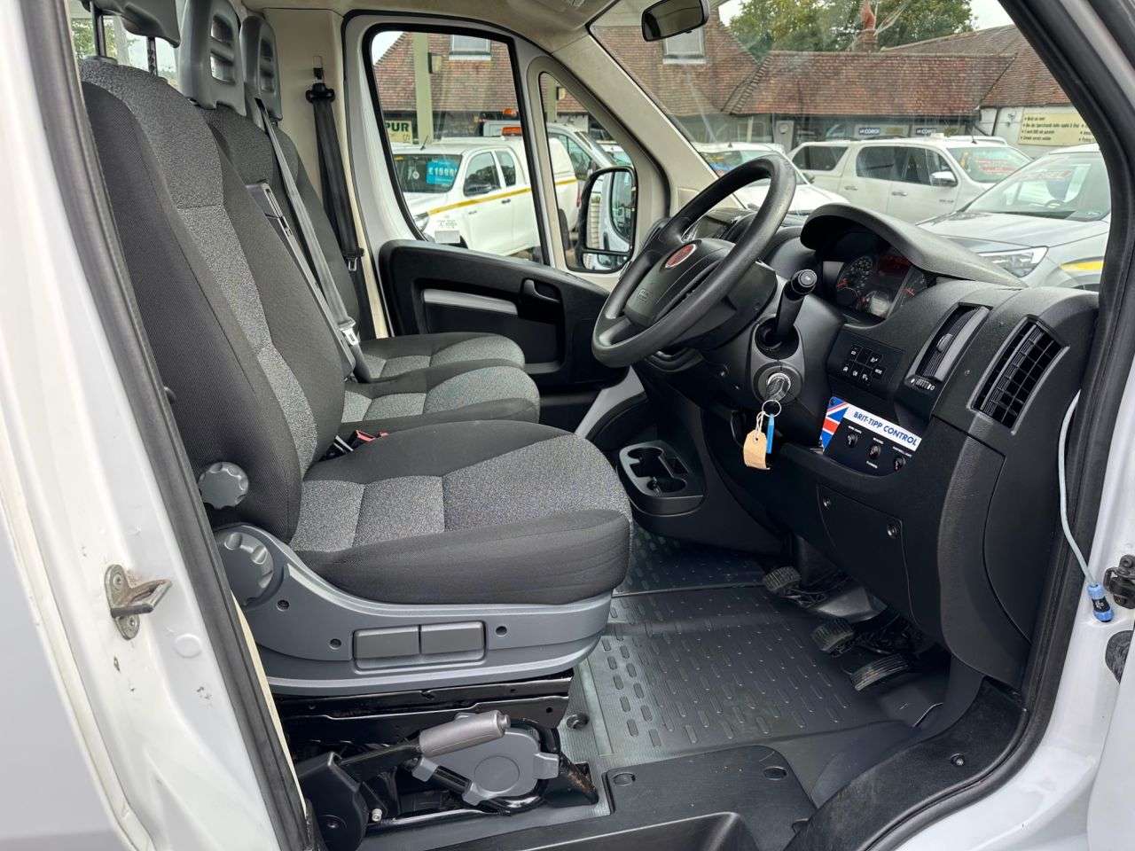 A 2021 FIAT DUCATO 2.3 MultiJetII 35 Maxi Dropside 2dr Diesel Manual M H1 Euro 6 (140 ps) - AI A 2021 FIAT DUCATO 2.3 MultiJetII 35 Maxi Dropside 2dr Diesel Manual M H1 Euro 6 (140 ps) - AI