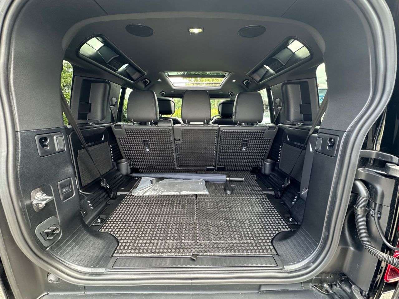 2025 LAND ROVER DEFENDER 110 2025 LAND ROVER DEFENDER 110