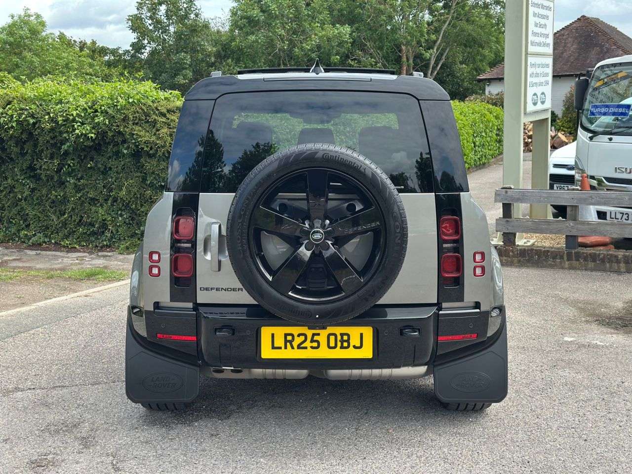 2025 LAND ROVER DEFENDER 110 2025 LAND ROVER DEFENDER 110