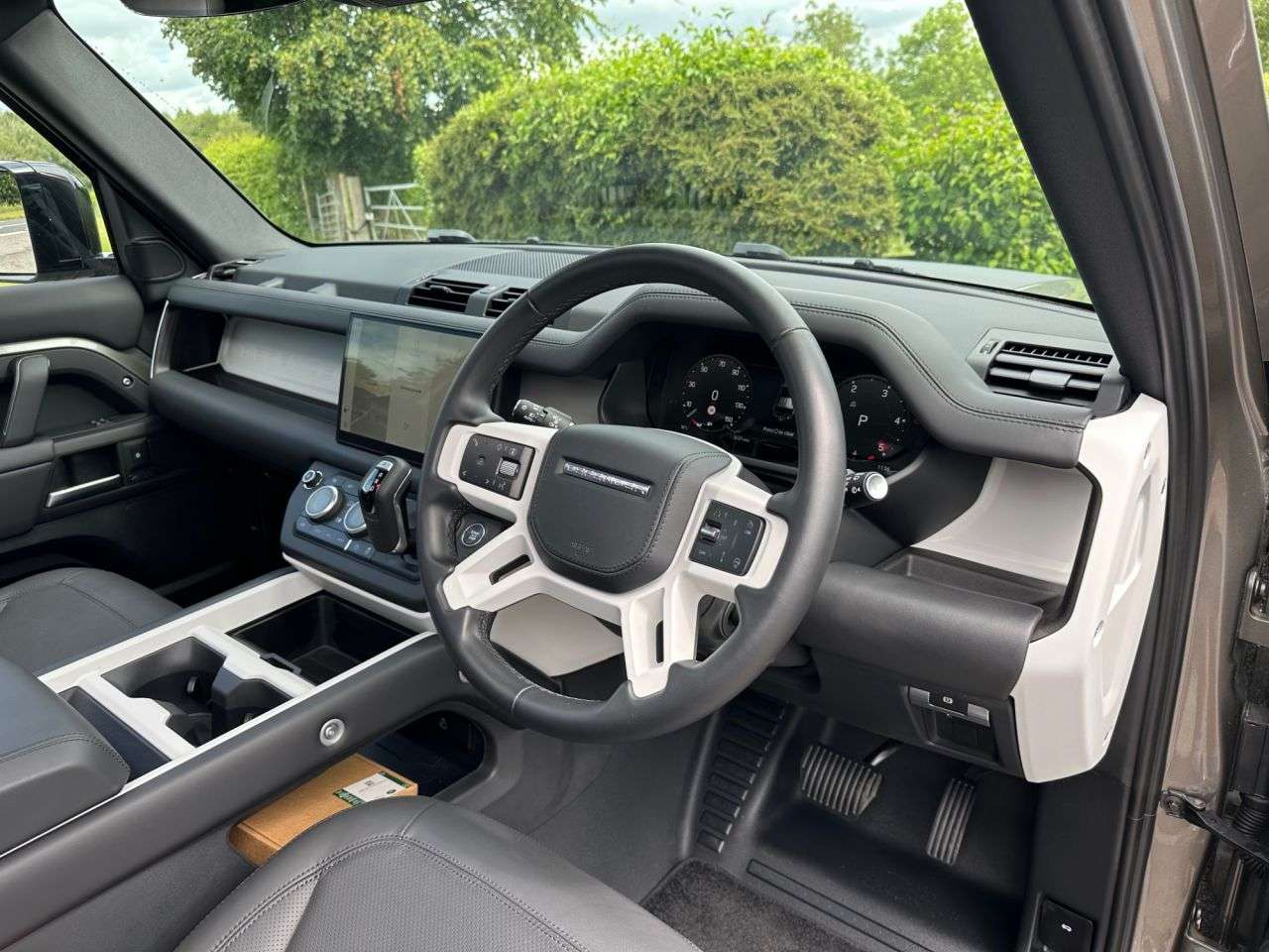 2025 LAND ROVER DEFENDER 110 2025 LAND ROVER DEFENDER 110